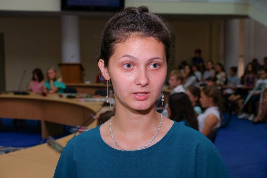 17-летняя Наталья Чебан из Новомосковска