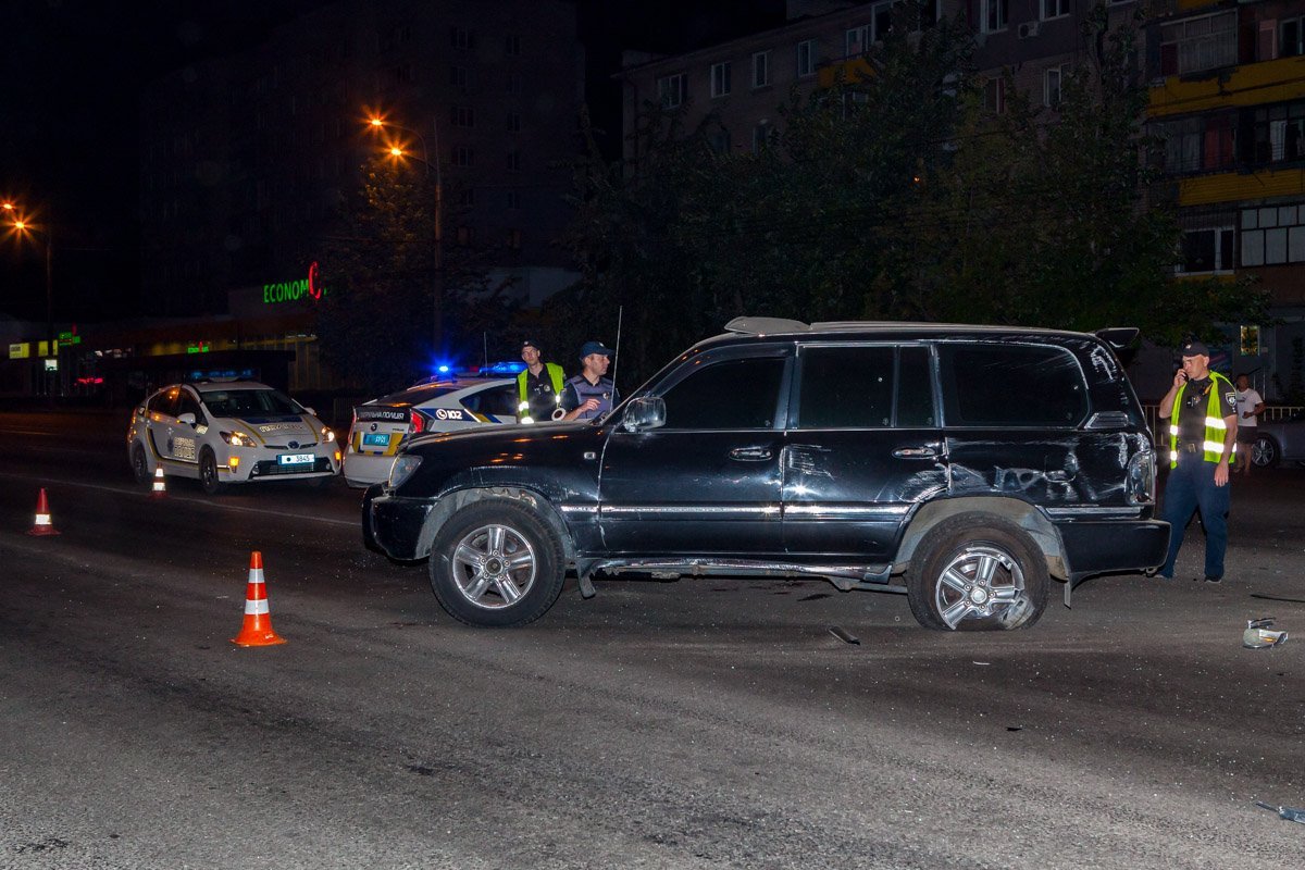 Toyota пытался проскочить на красный