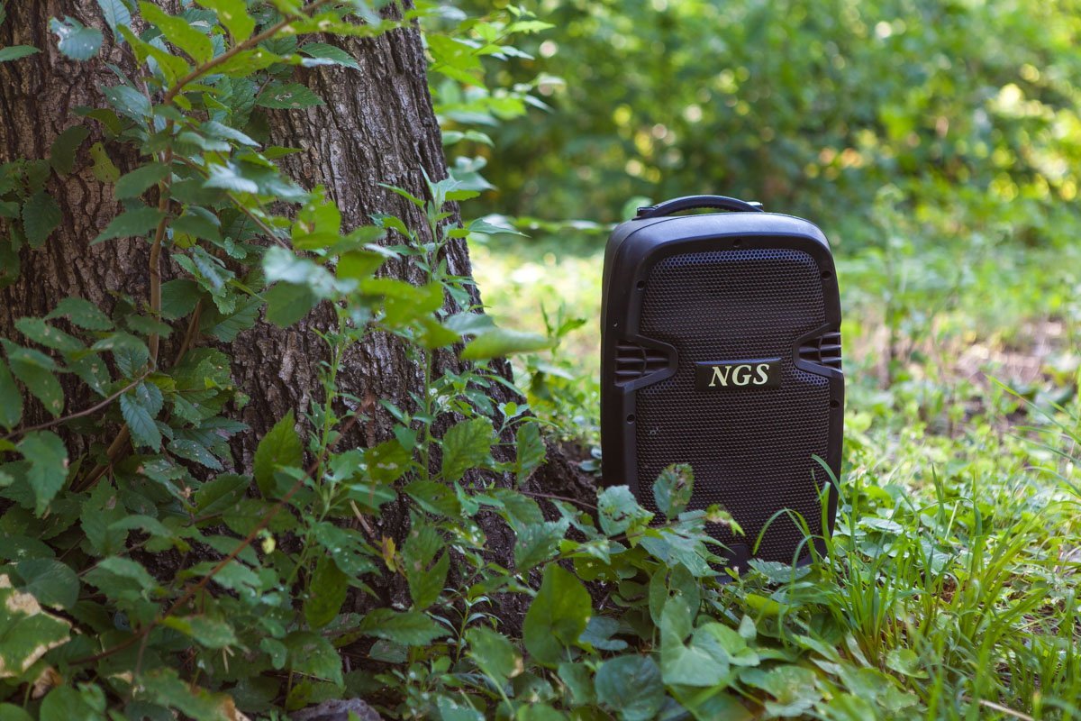 С музыкой убирать веселее С музыкой убирать веселее