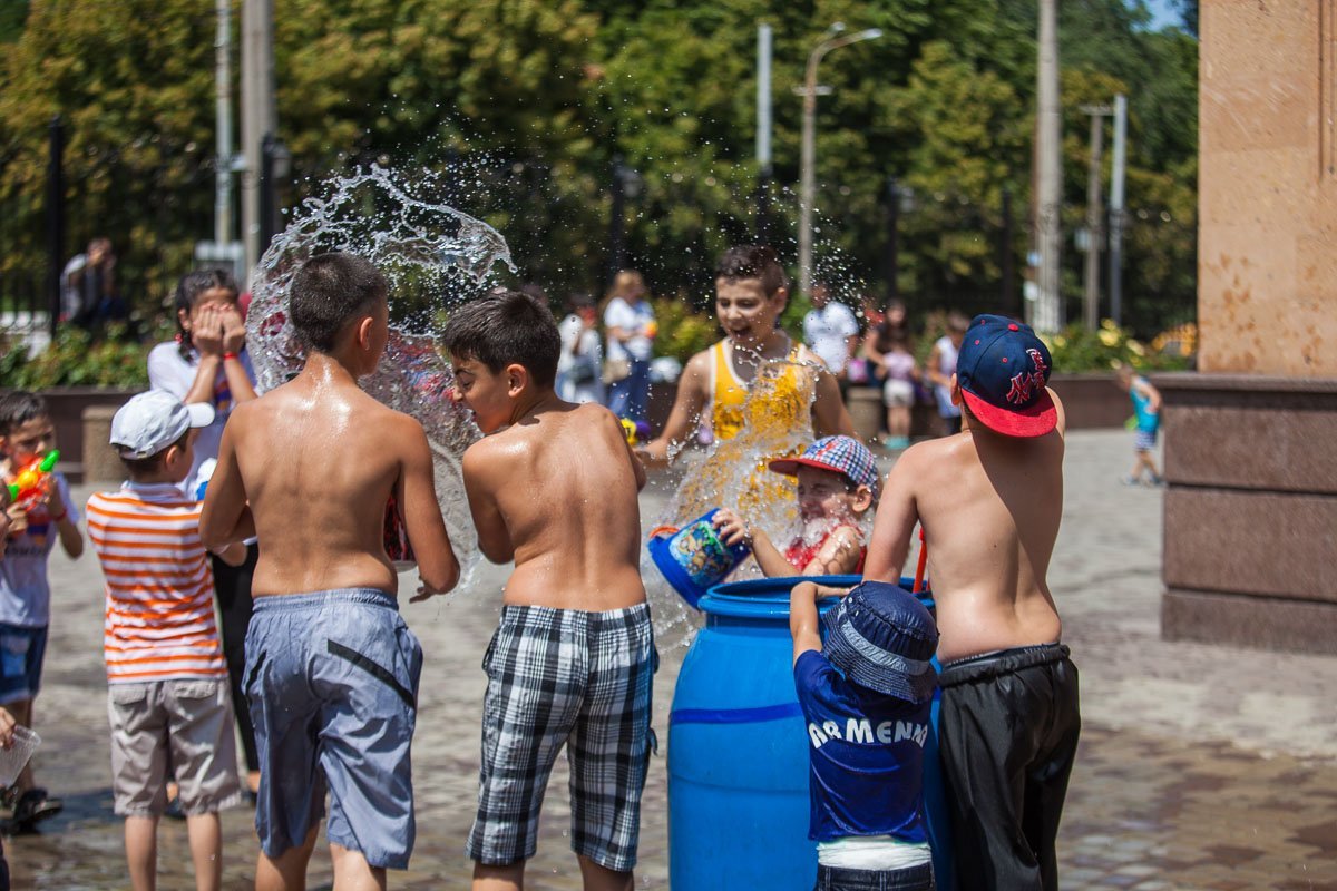 Мальчики никого не жалели