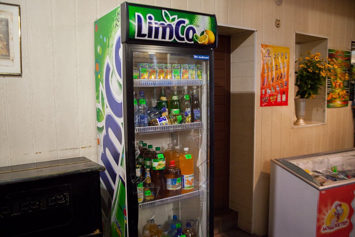 За холодильник хозяйке кафе придется выложить 15 тысяч гривен За холодильник хозяйке кафе придется выложить 15 тысяч гривен