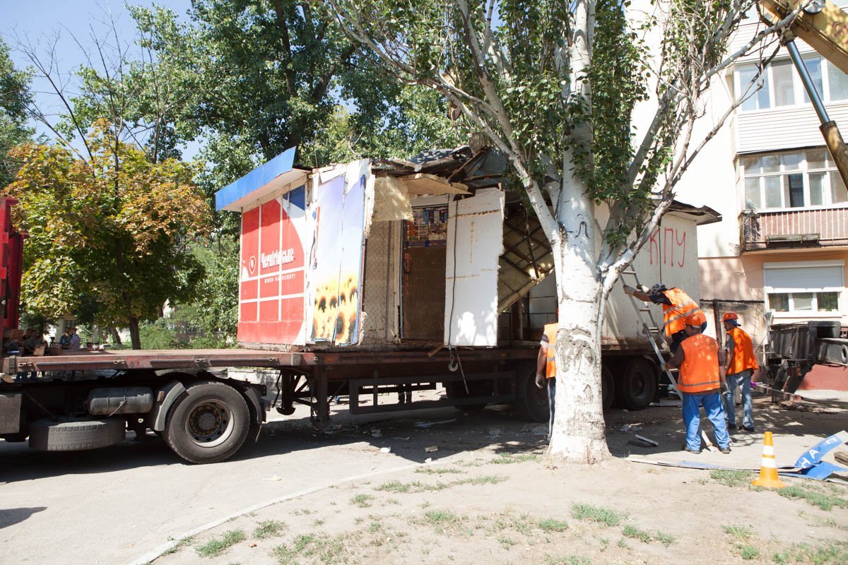 МАФ отвезли на штрафплощадку