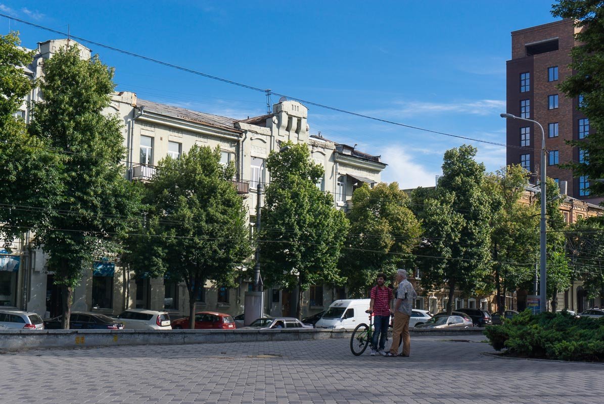 Автором проекта здания выступил екатеринославский архитектор Виленский