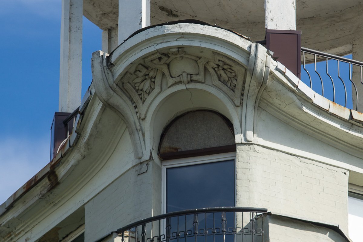 Дом считался одним из наиболее комфортабельных в предреволюционном городе