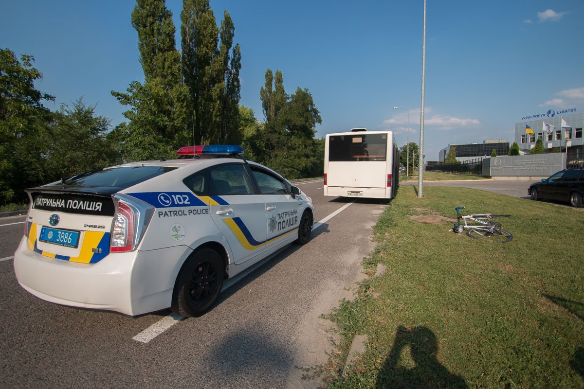 На месте работают сотрудники патрульной полиции На месте работают сотрудники патрульной полиции