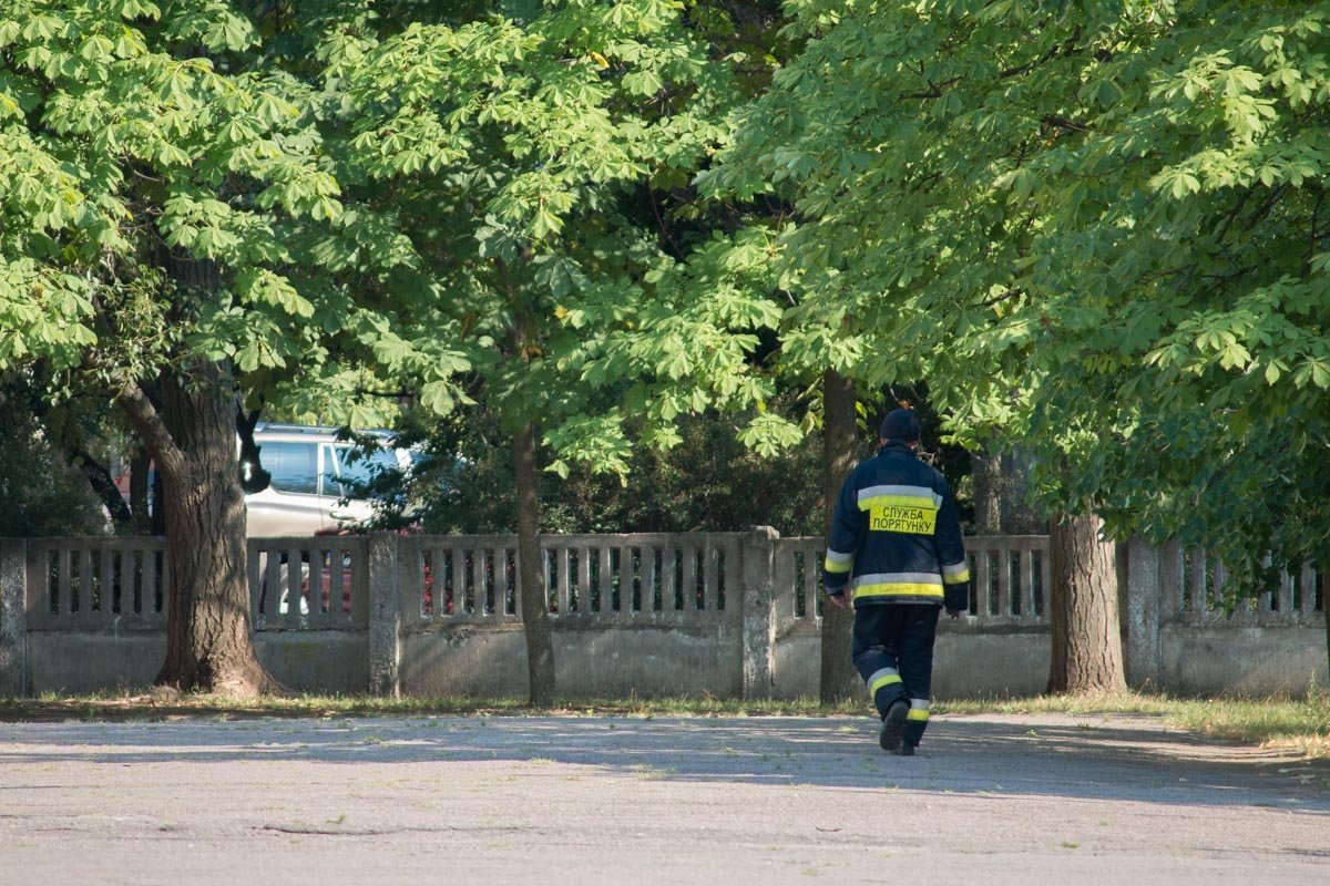 А также прилегающую территорию А также прилегающую территорию