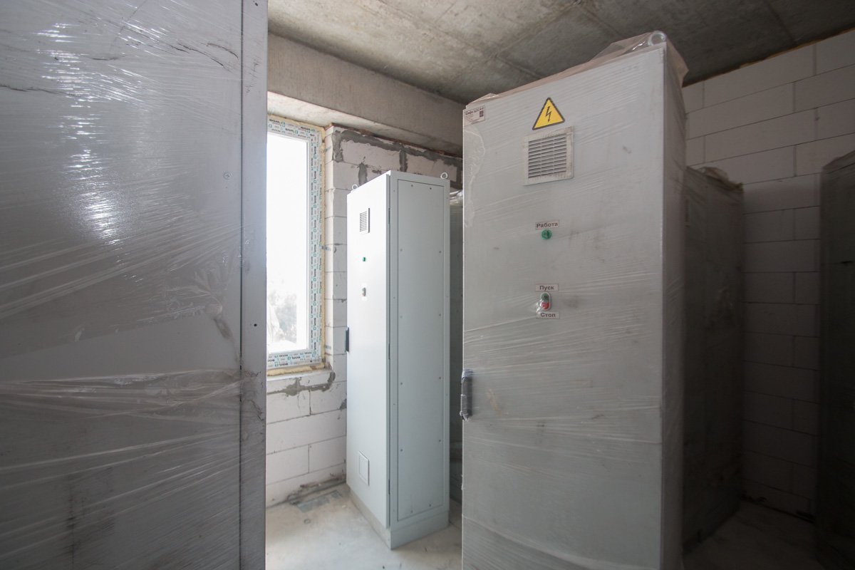 Отдыхают перед бесконечной работой Отдыхают перед бесконечной работой