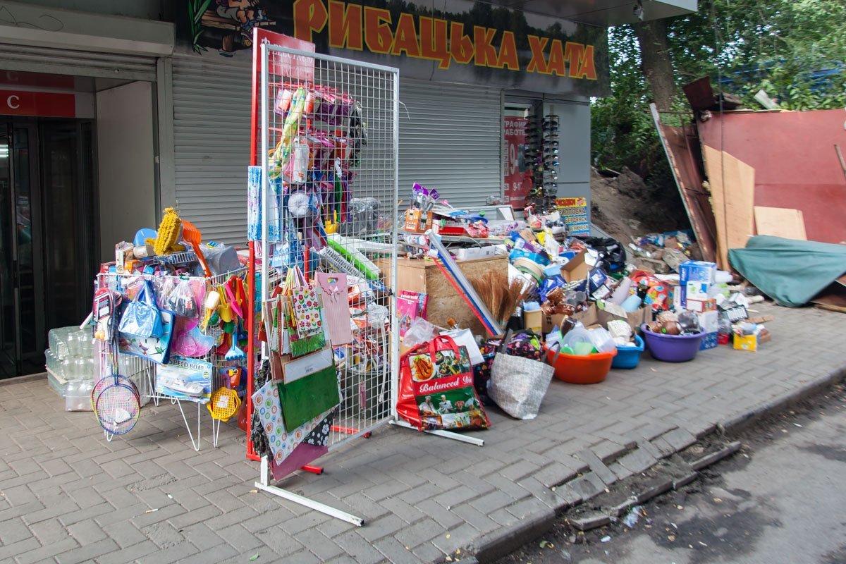 Предприниматели спасали товар Предприниматели спасали товар