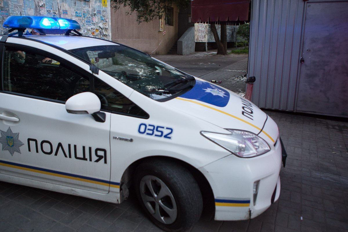 На место вызвали следственно-оперативную группу На место вызвали следственно-оперативную группу