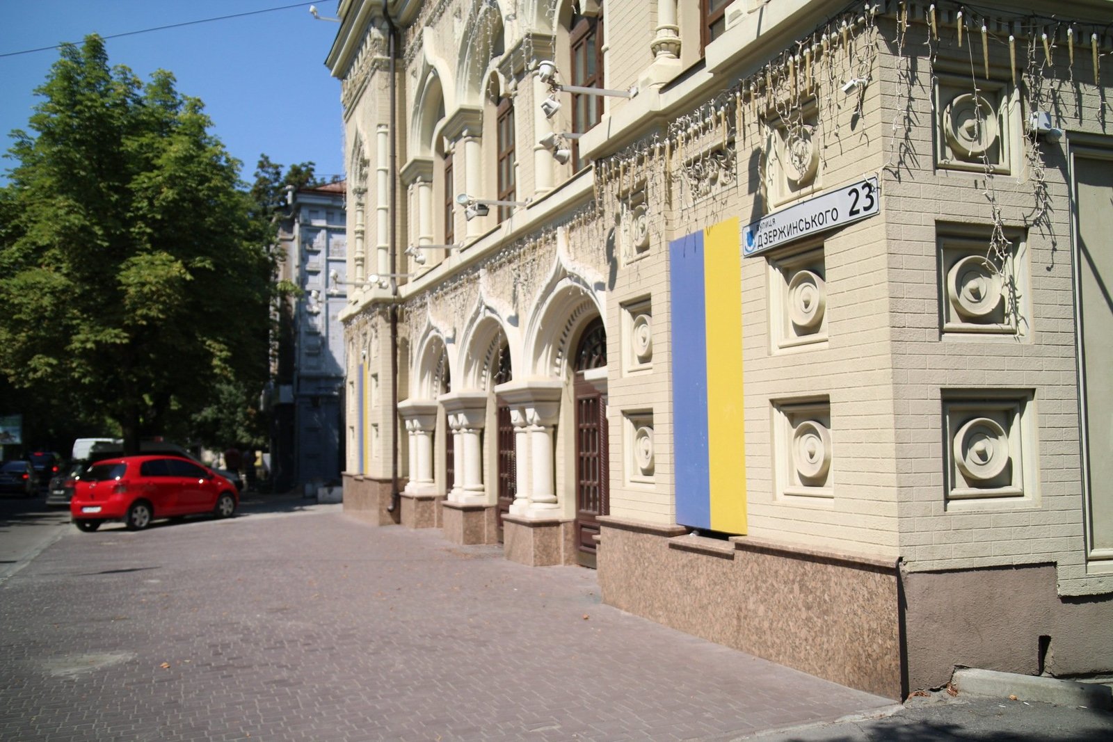 В октябре 1911-го здание торжественно открыли В октябре 1911-го здание торжественно открыли