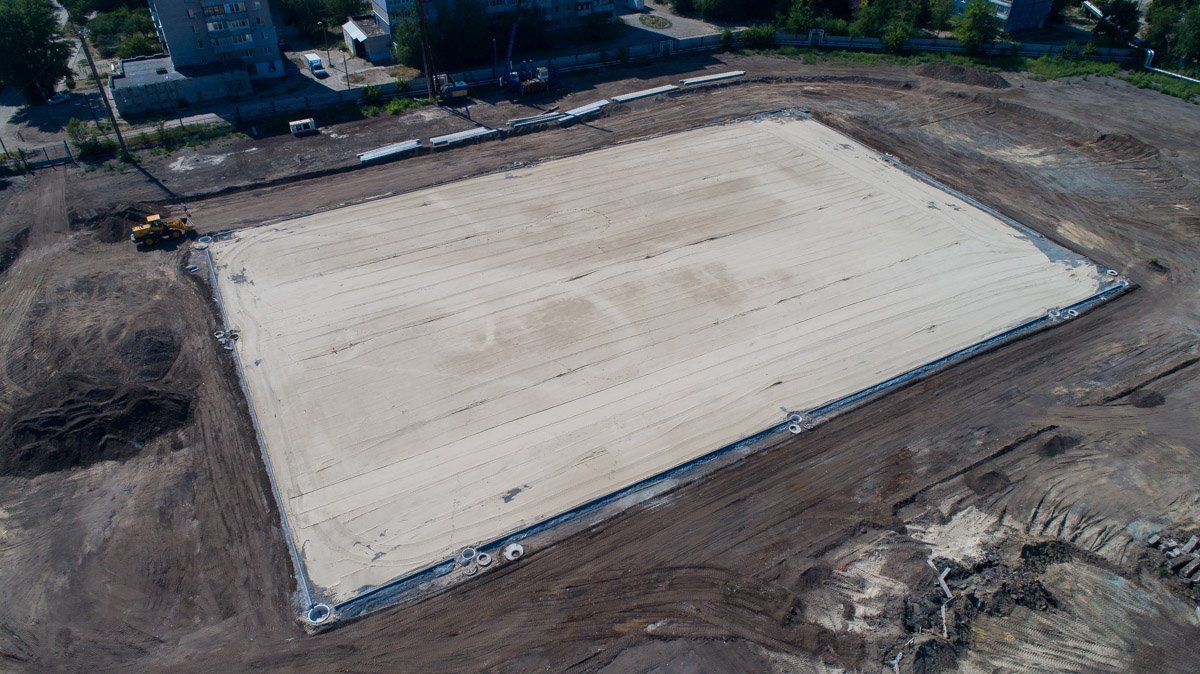 Найди на фото человечка