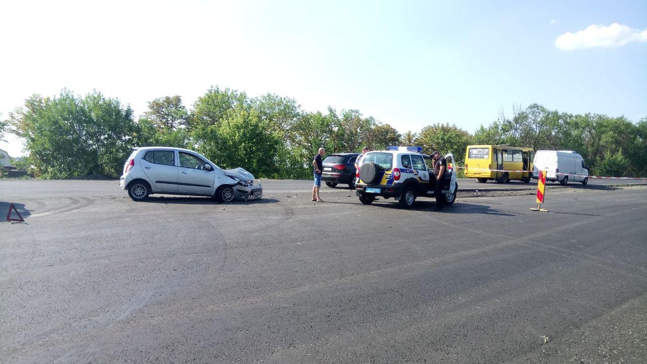 На место происшествия вызвали патруль полиции На место происшествия вызвали патруль полиции