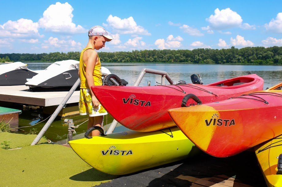 Есть и новички