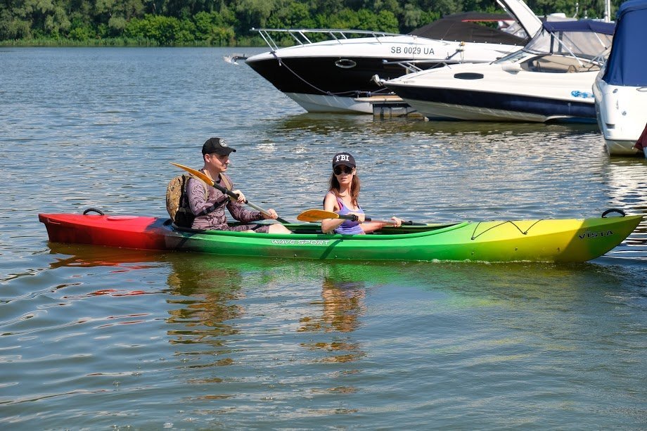 В них - почти 40 участников заплыва