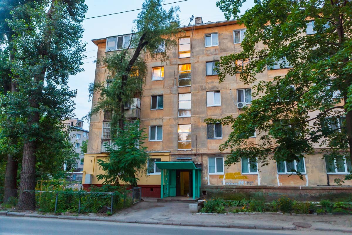 На Софьи Ковалевской обнаружили труп мужчины На Софьи Ковалевской обнаружили труп мужчины