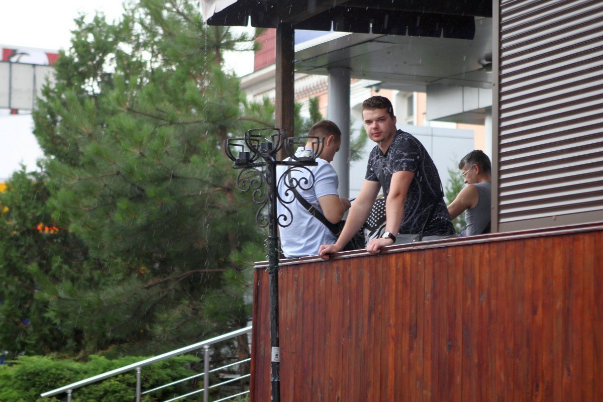 Нужно уметь искать нычки