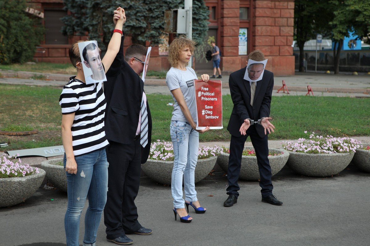 Путина арестовали