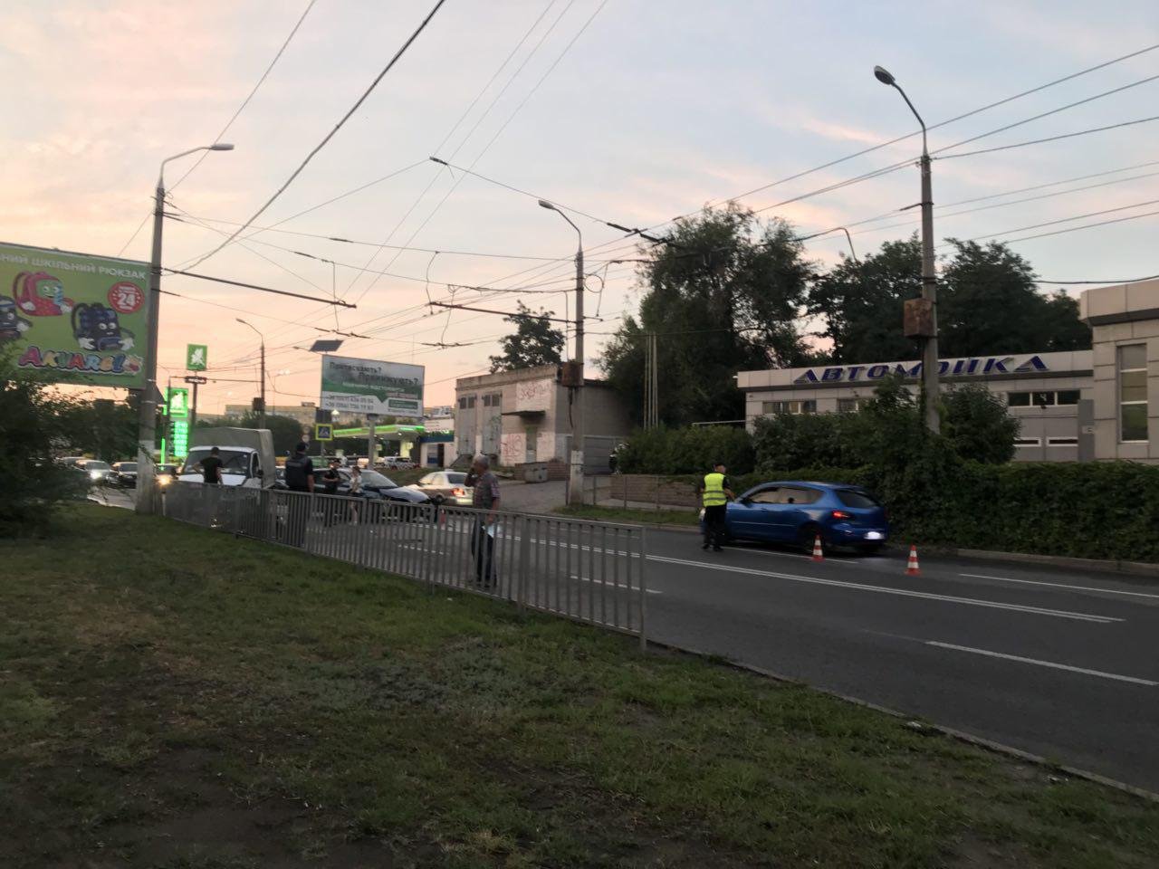 На Березинке столкнулись Kia и ГАЗель На Березинке столкнулись Kia и ГАЗель