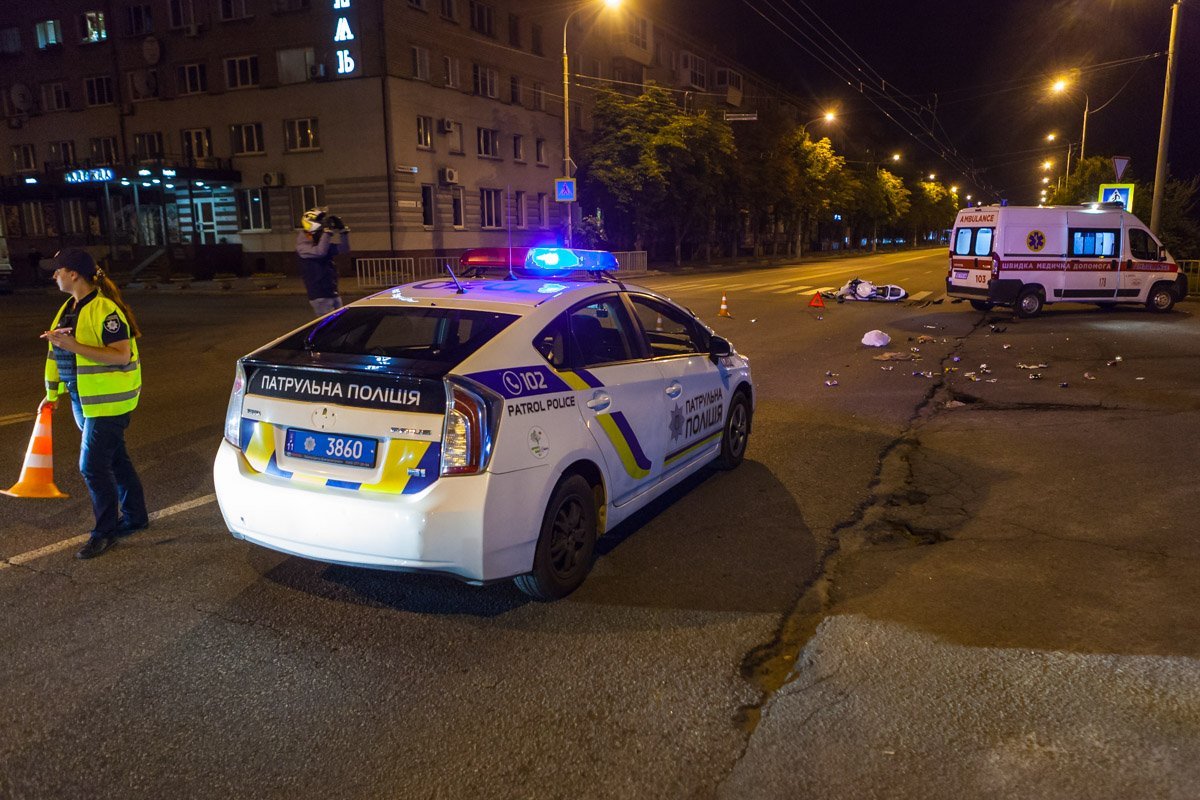 Правоохранители оградили территорию