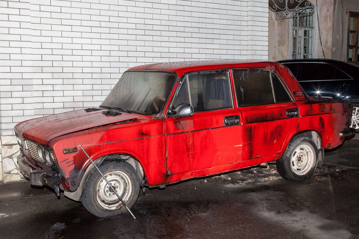 В Днепре подожгли ВАЗ-2103 В Днепре подожгли ВАЗ-2103
