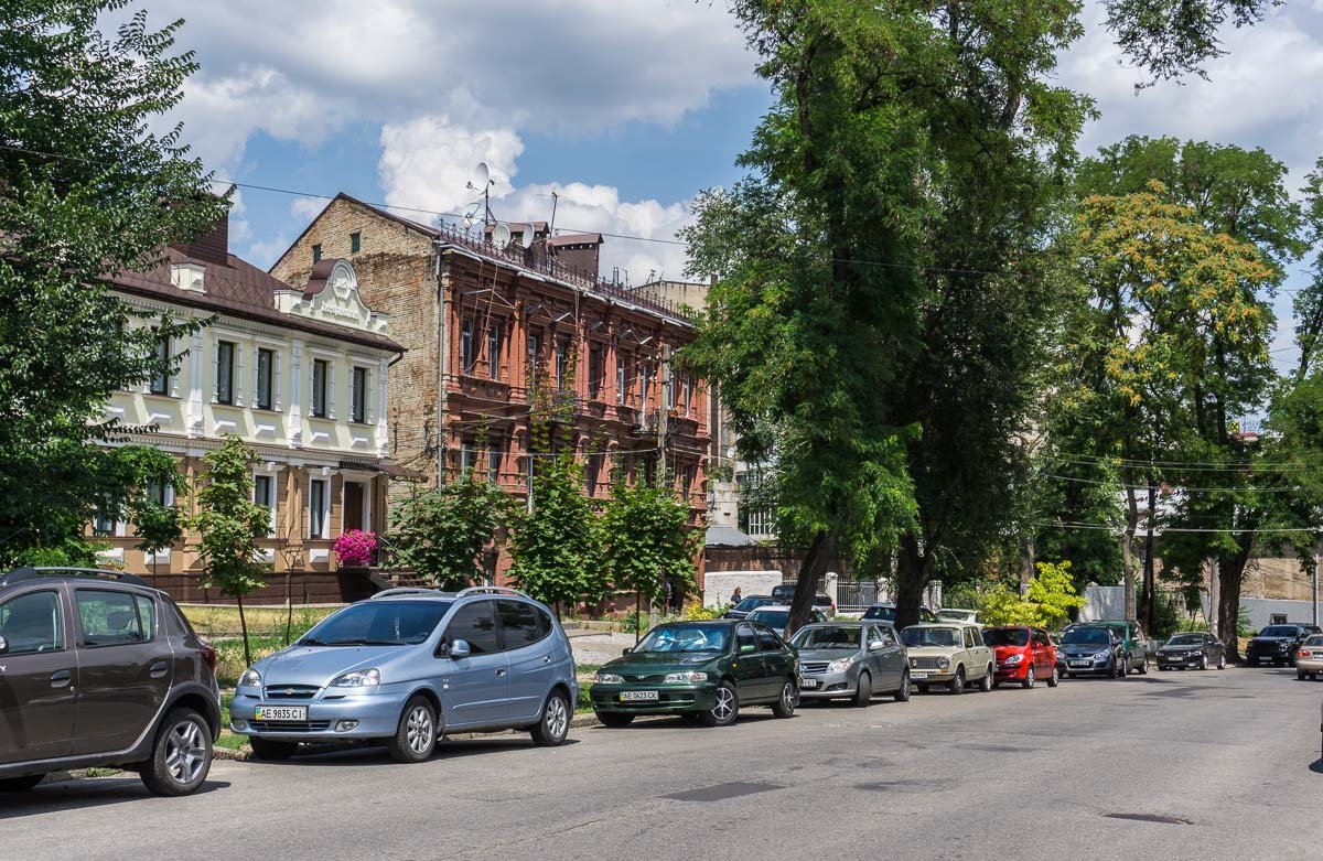 Судя по всему, заклятие действует и по сей день Судя по всему, заклятие действует и по сей день