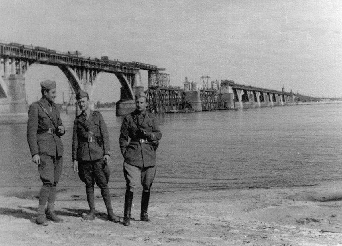 Мерефо-Херсонский мост (мост фон Клейста) в 1942 году. Фото: Екатеринославъ — Днепропетровск