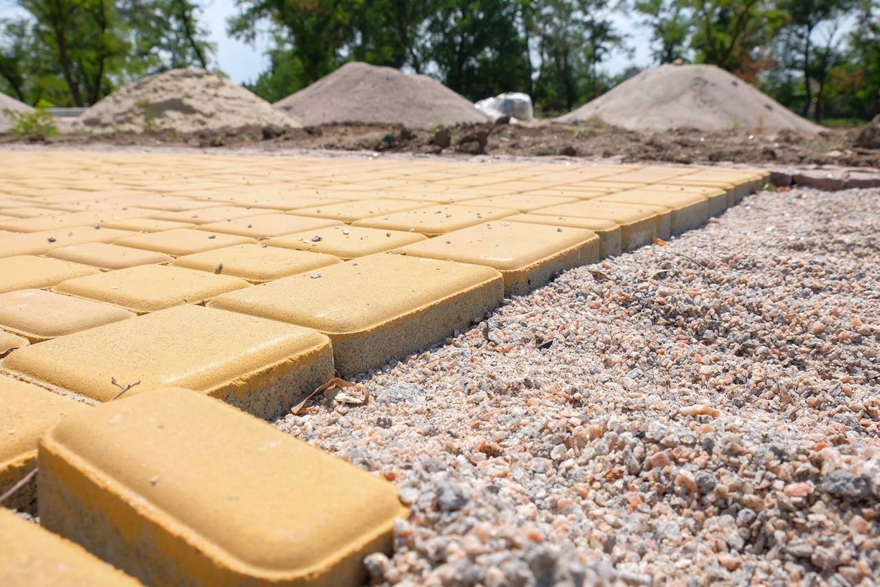 В парке появятся новые тротуары