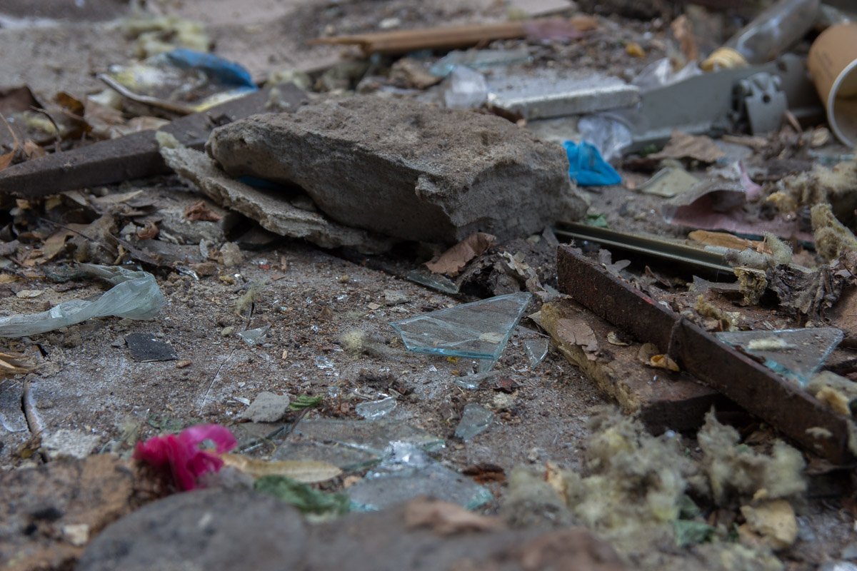 Люди стояли за свое имущество