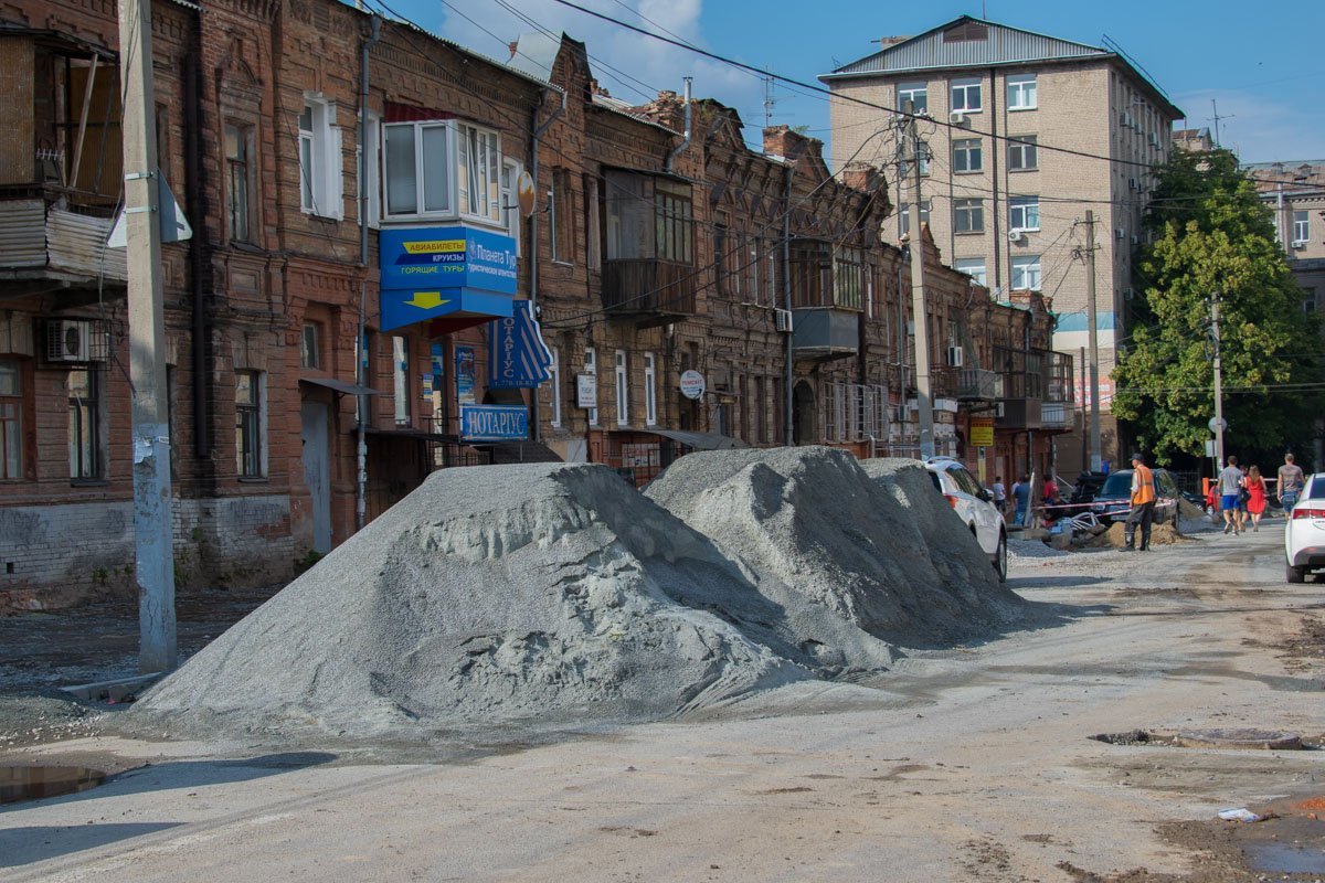 Улицу уже "расчистили" от пристроек Улицу уже "расчистили" от пристроек