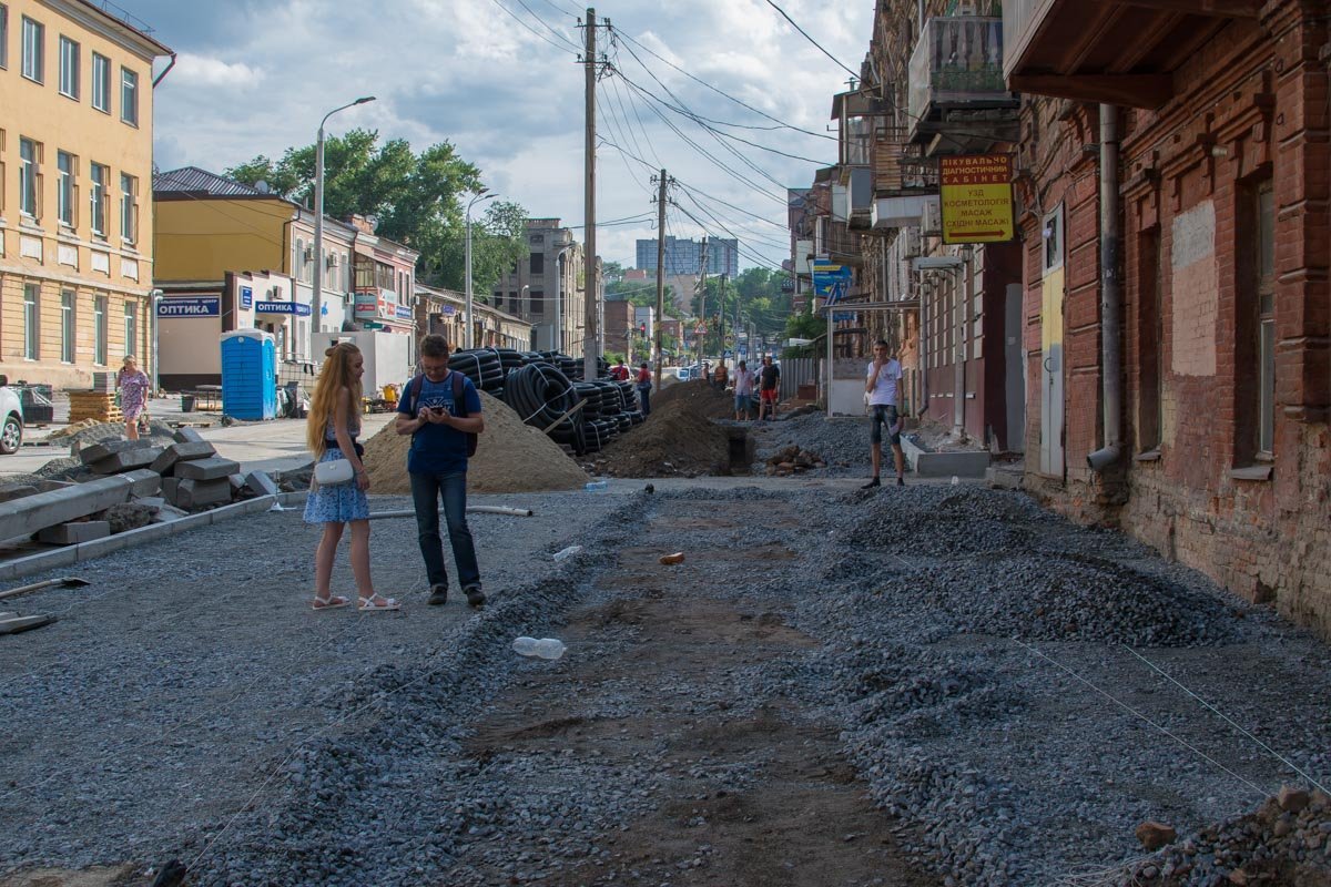 Работа на участке кипит Работа на участке кипит