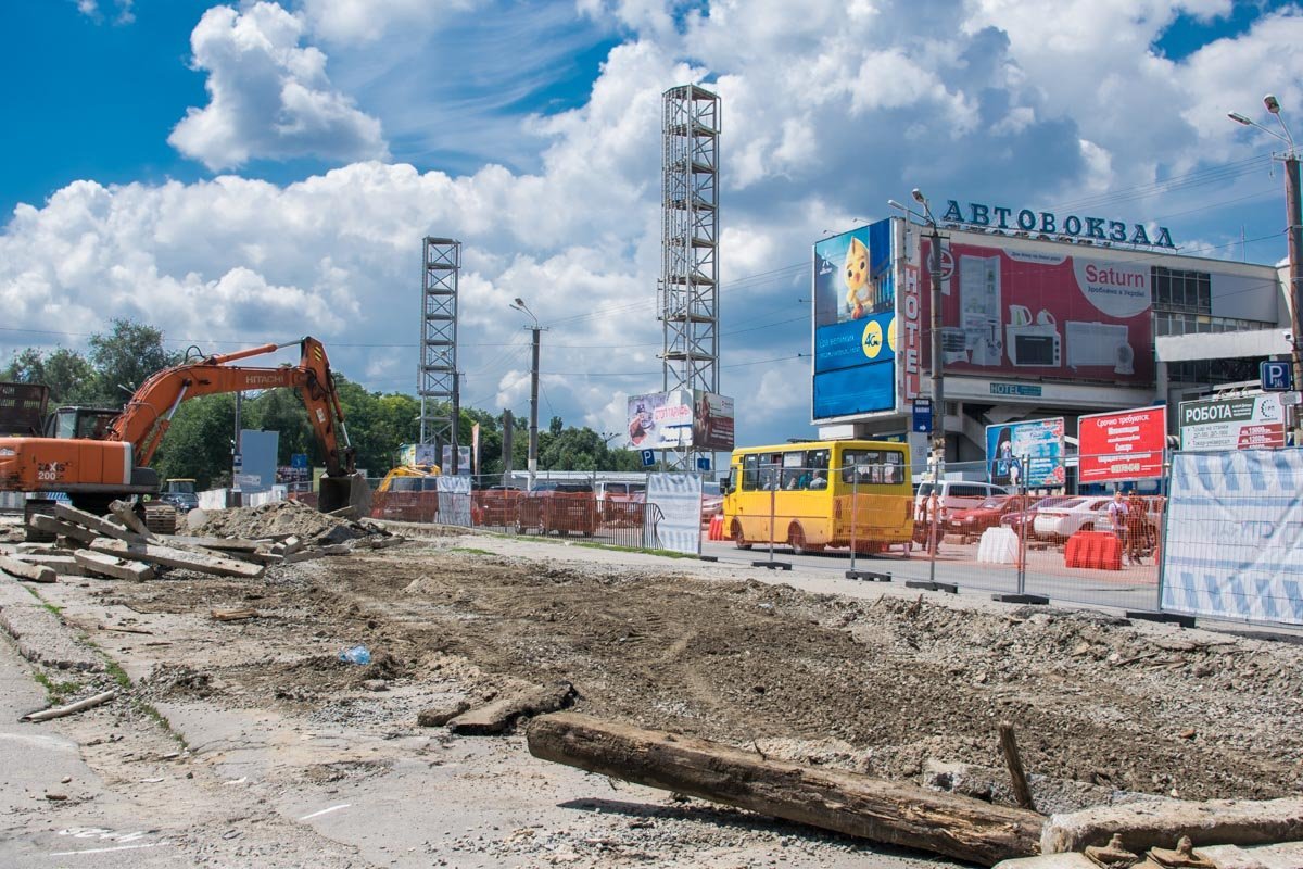 Мэр планирует вести переговоры относительно обновления автовокзала Мэр планирует вести переговоры относительно обновления автовокзала