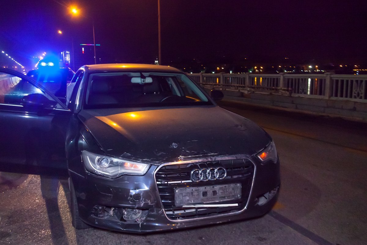  Audi врезался в Nissan