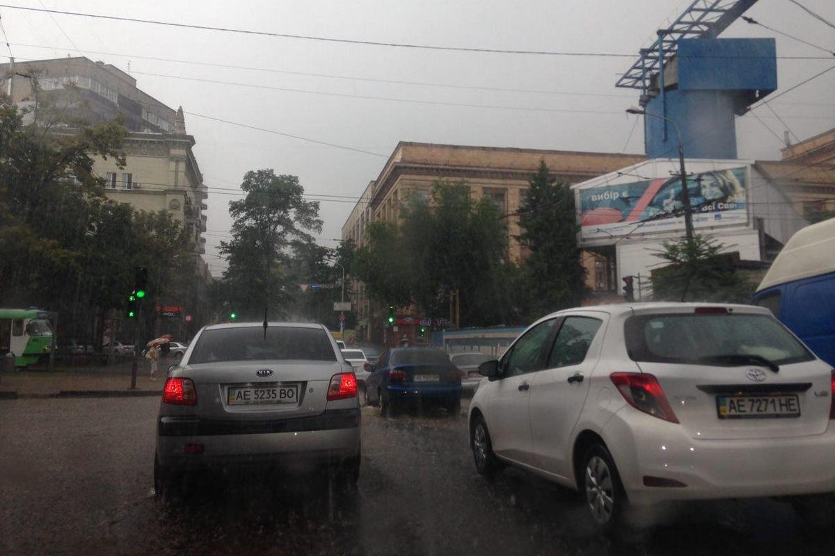 Центр стоит в пробках Центр стоит в пробках