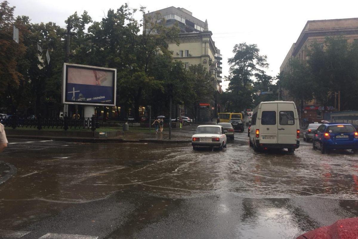 Не расстраивайтесь, если только вчера помыли автомобиль Не расстраивайтесь, если только вчера помыли автомобиль