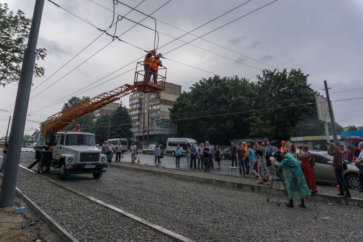 Контактная сеть полностью смонтирована