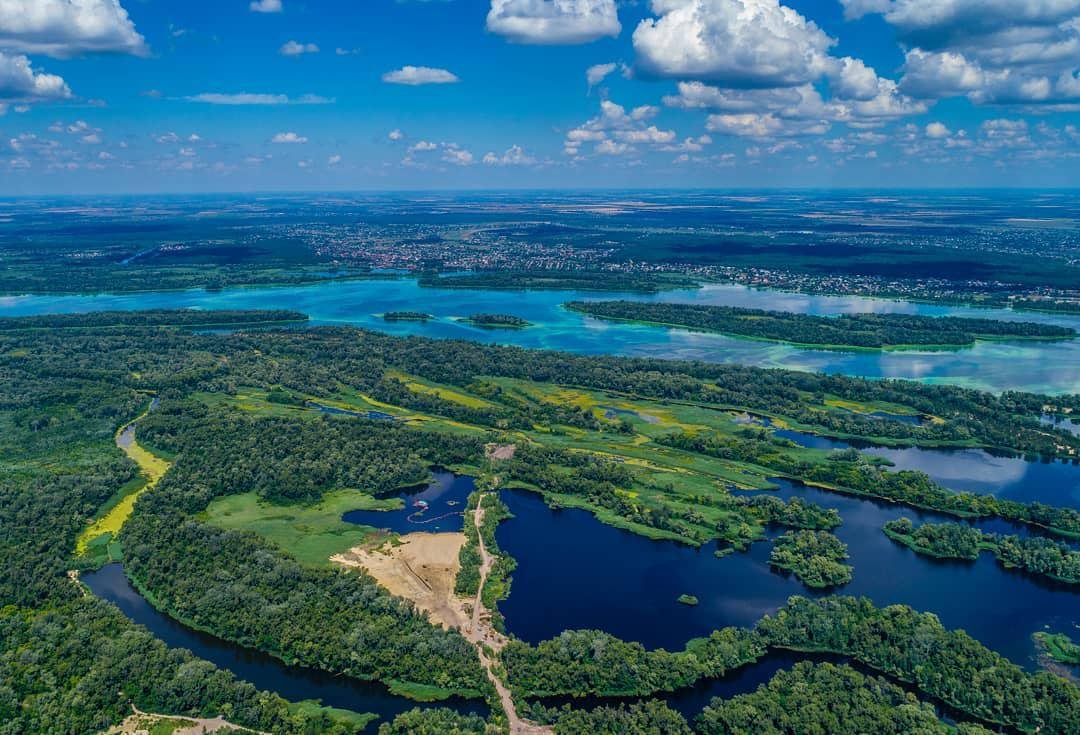 Вид с Красного Камня в сторону Левого берега. Фото: Bars Tirano Вид с Красного Камня в сторону Левого берега. Фото: Bars Tirano