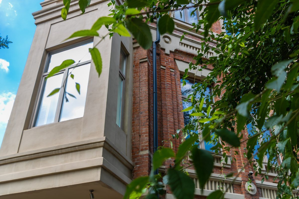 Сейчас в здании находится галлерея Сейчас в здании находится галлерея