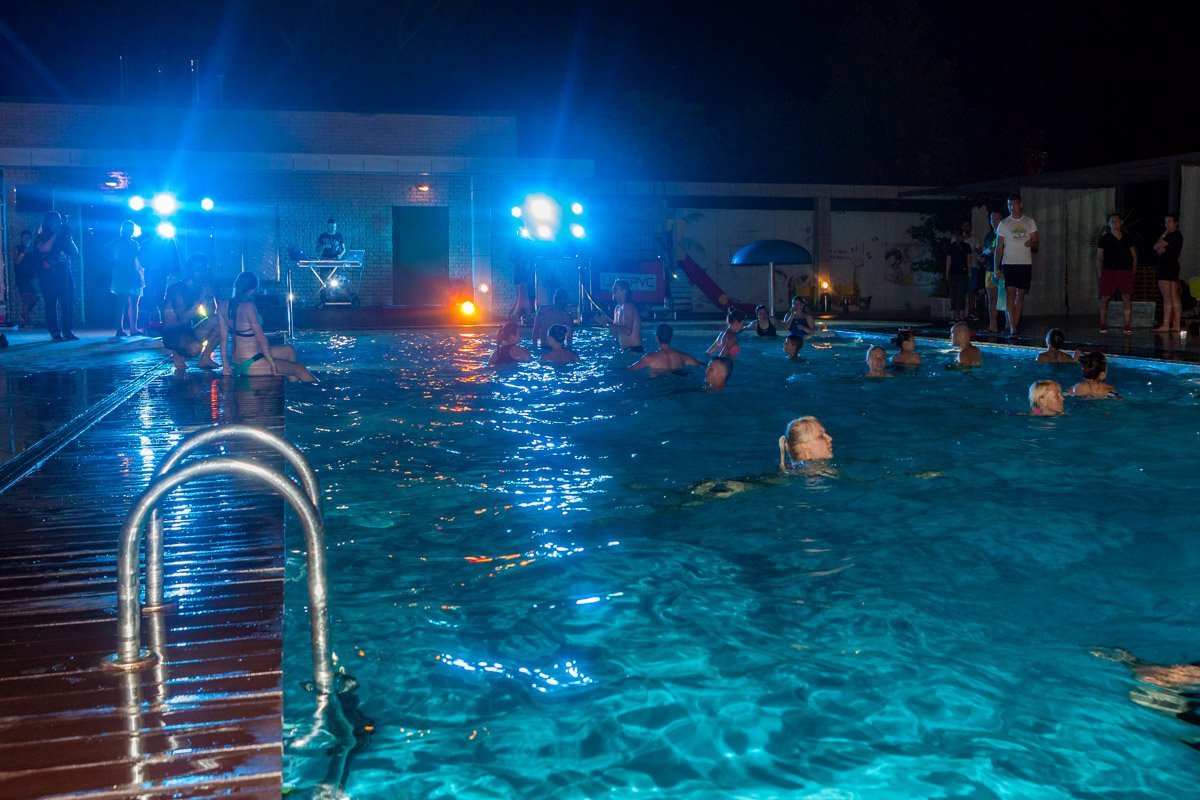 На рассвете любители спорта совершили еще одну, утреннюю пробежку