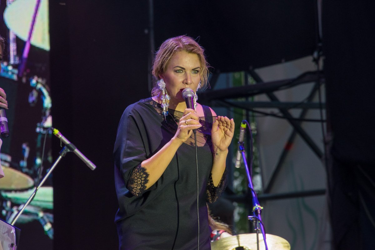 В Джазе только девушки