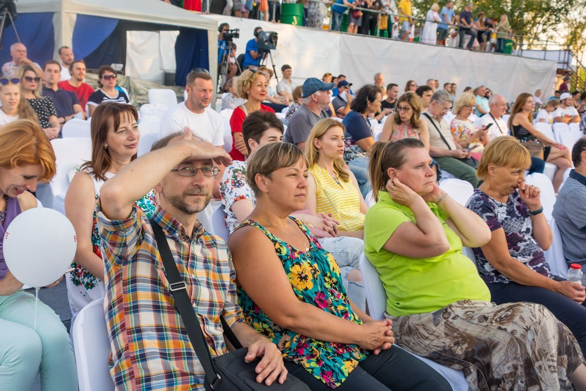 Известные джазмены со всего мира поделились ламповым мурчащим звучанием с украинцами