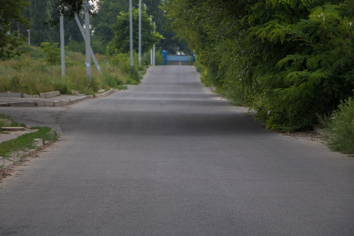 По такой улице не то что ездить, по ней ходить приятно