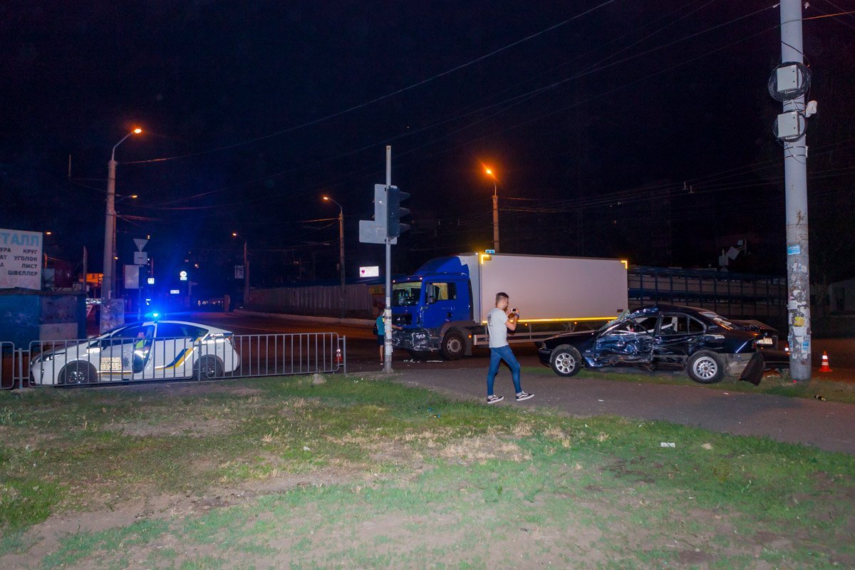 ДТП произошло на перекрестке Донецкого шоссе и улицы Березинская