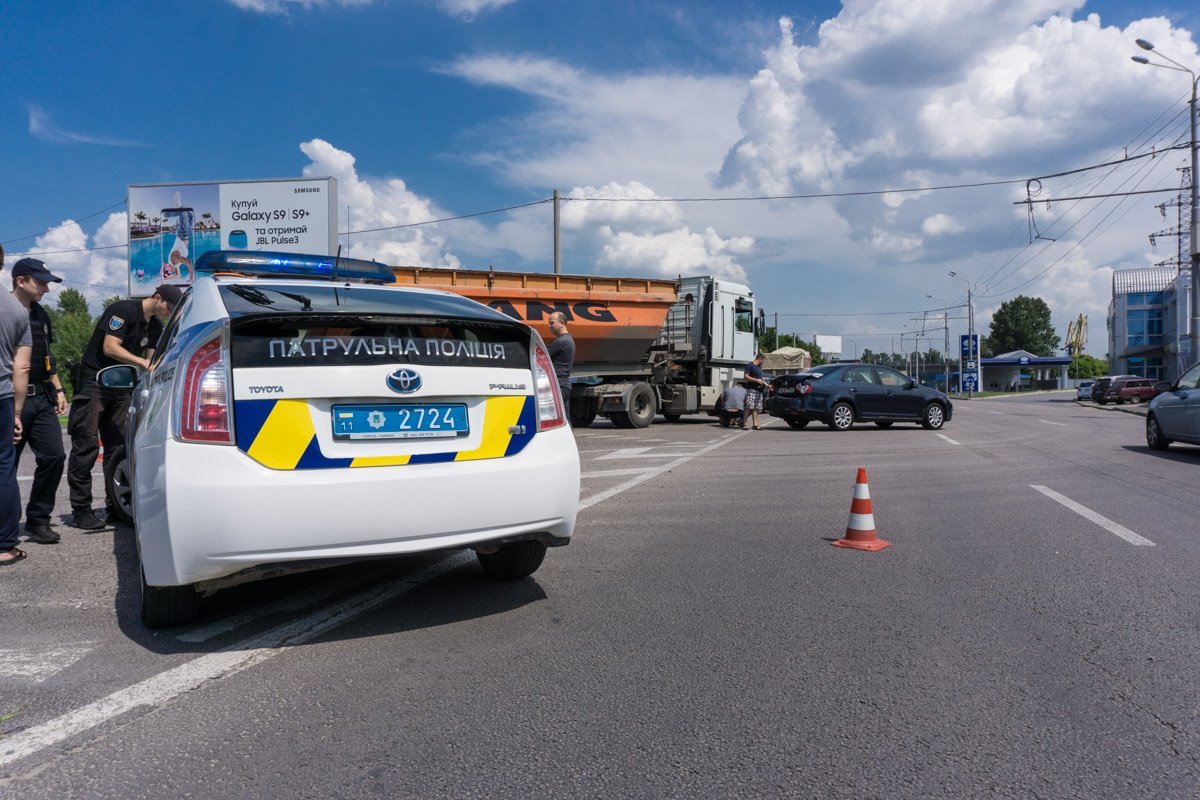 Авария произошла в районе Кайдакского моста Авария произошла в районе Кайдакского моста