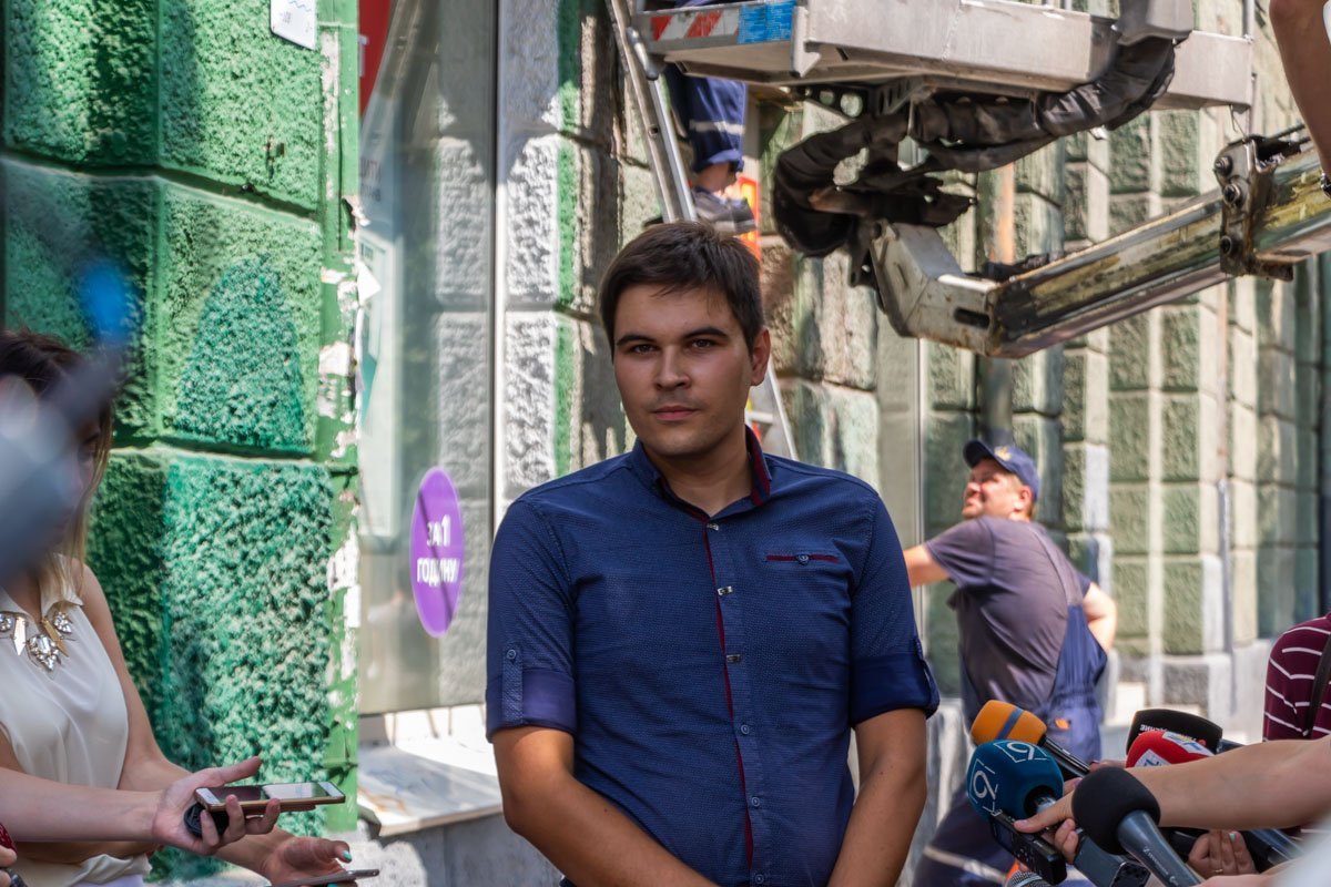 Все расходы, которые КП "Земград" понесет при демонтаже, транспортировке и хранении конструкций понесет собственник рекламы Все расходы, которые КП "Земград" понесет при демонтаже, транспортировке и хранении конструкций понесет собственник рекламы