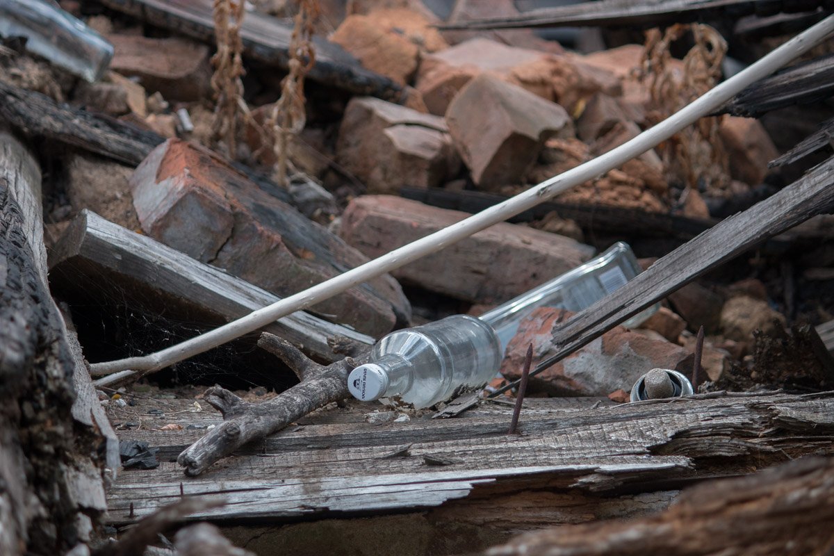 Дом пустует уже много лет Дом пустует уже много лет