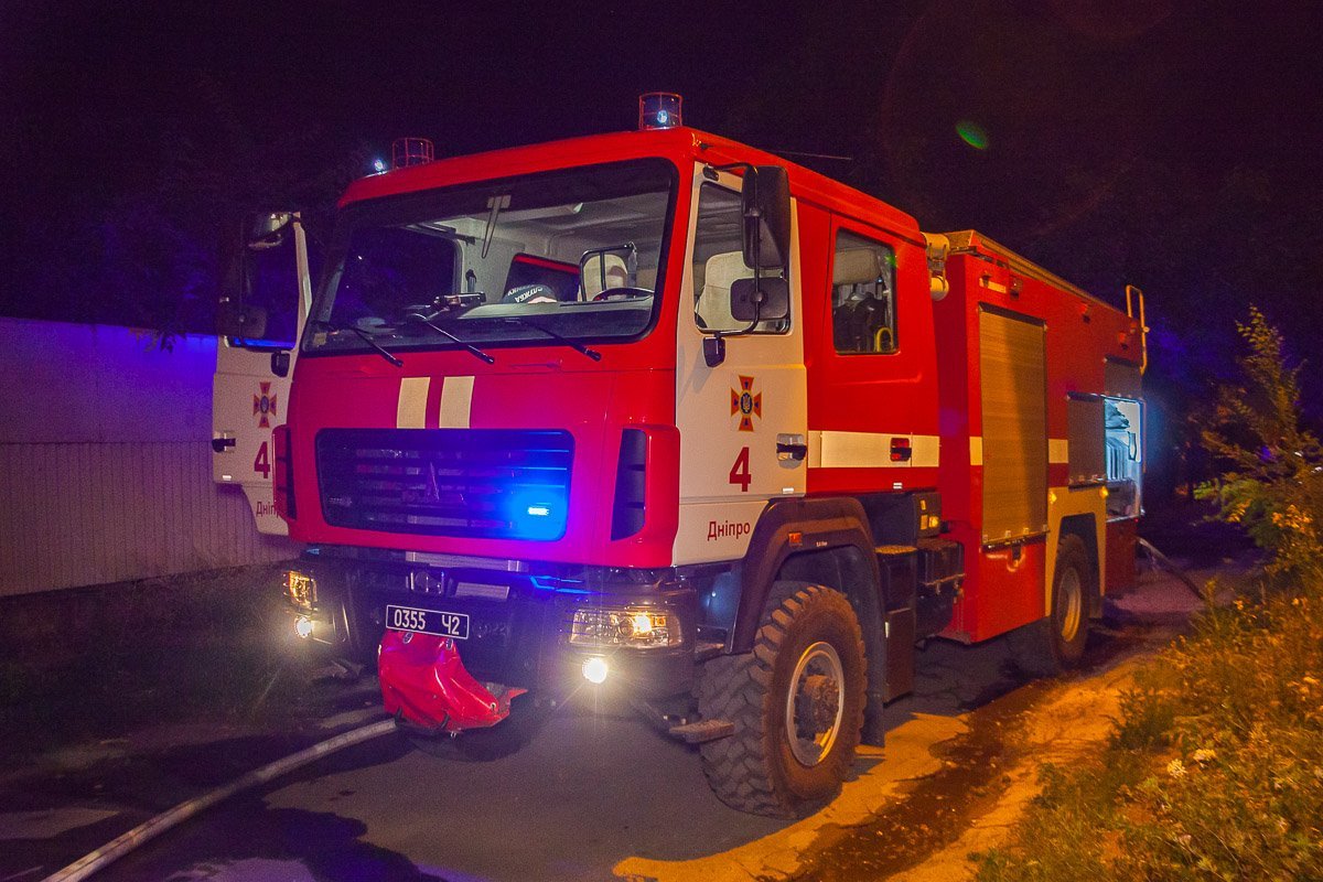 Ликвидацией пожара занимались сразу несколько пожарно-спасательных бригад Ликвидацией пожара занимались сразу несколько пожарно-спасательных бригад