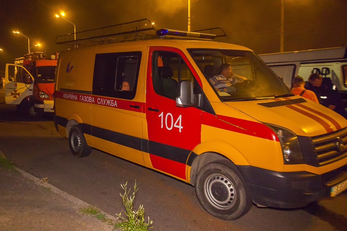 На место прибыла аварийная бригада газовой службы На место прибыла аварийная бригада газовой службы