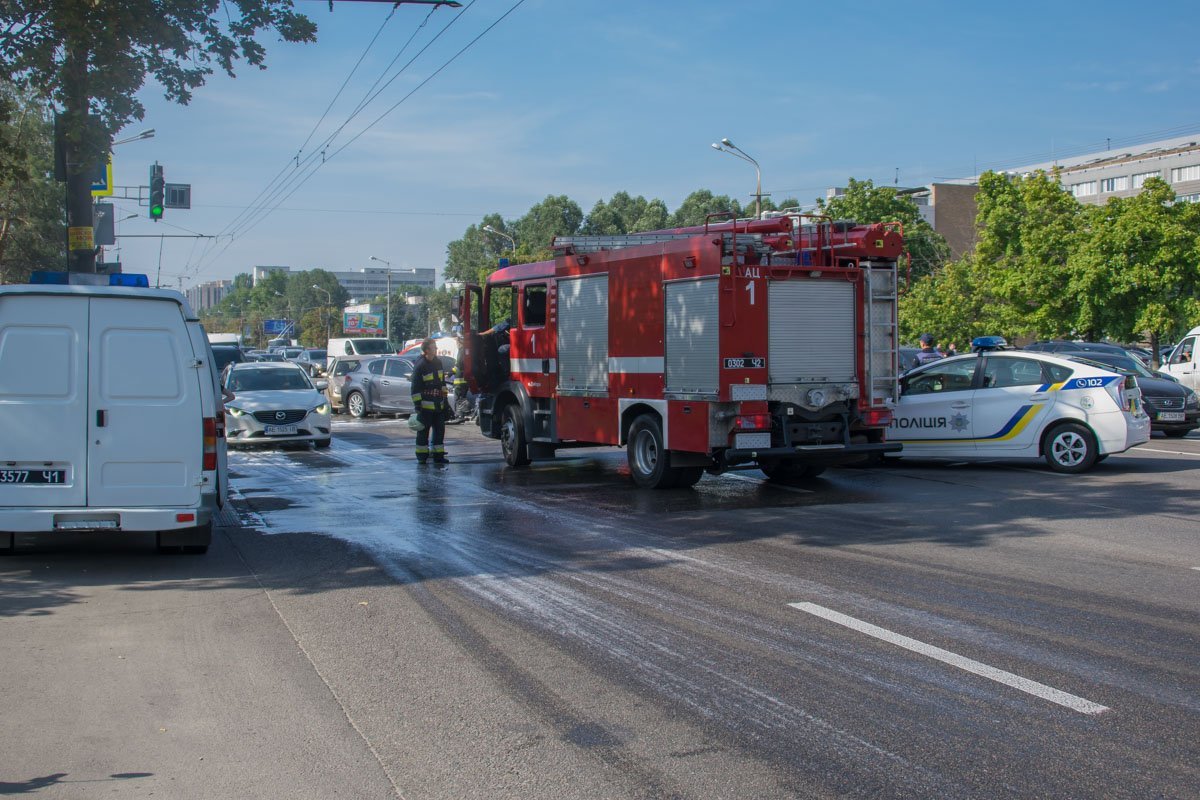 На место ДТП вызвали патруль полиции и спасателей На место ДТП вызвали патруль полиции и спасателей
