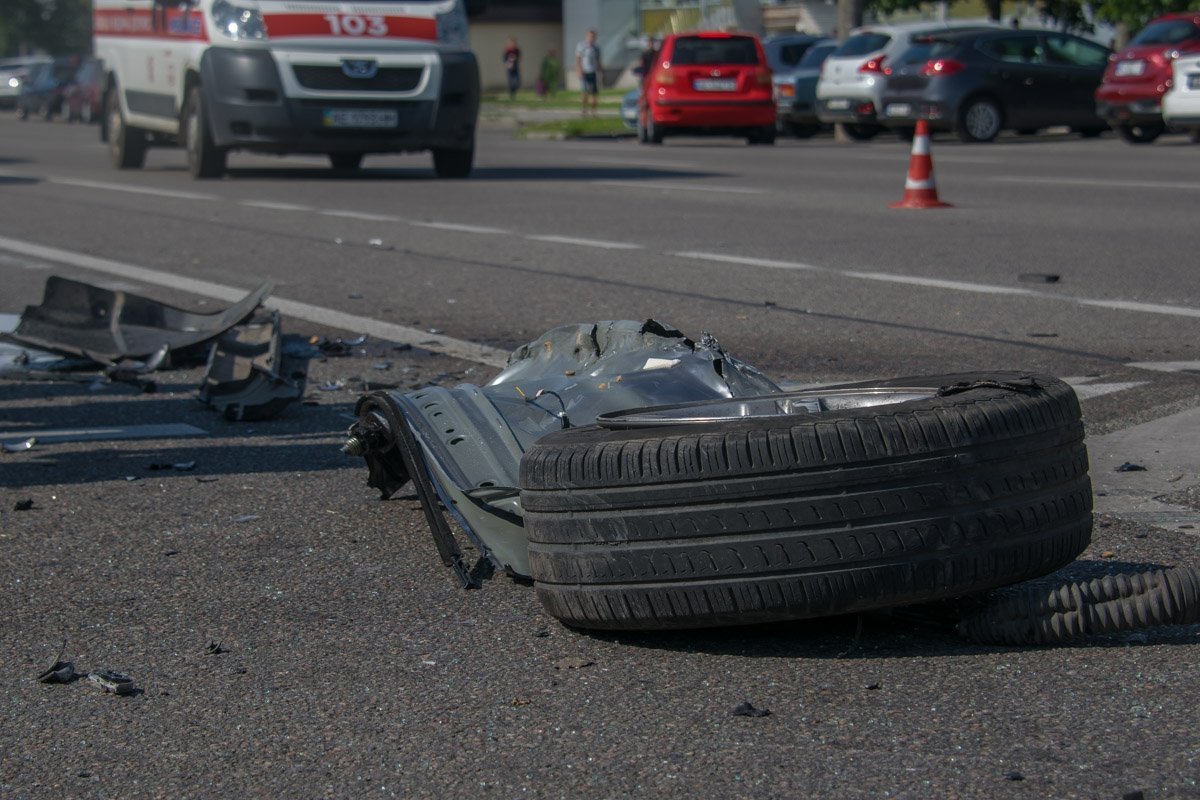В аварии пострадала водитель Lexus с ребенком В аварии пострадала водитель Lexus с ребенком