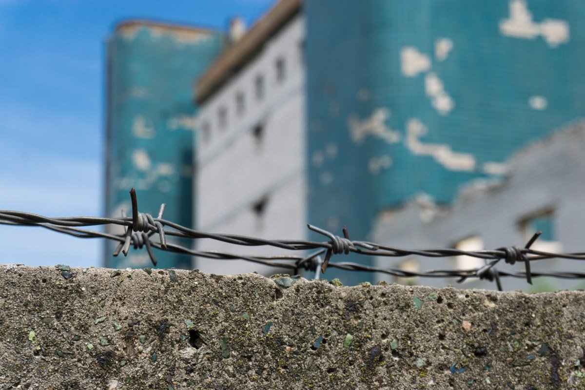 Торговый дом больше не ждет посетителей Торговый дом больше не ждет посетителей